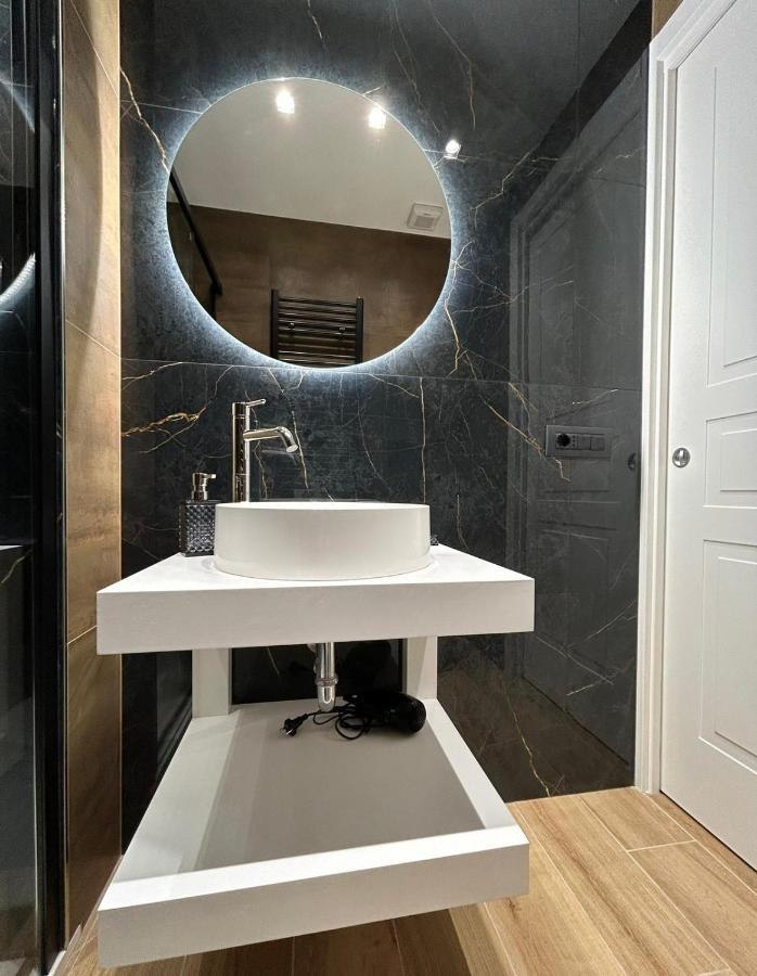 Roma Nostra Luxury B&B ภายนอก รูปภาพ