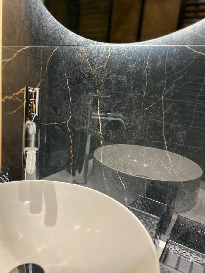 Roma Nostra Luxury B&B ภายนอก รูปภาพ