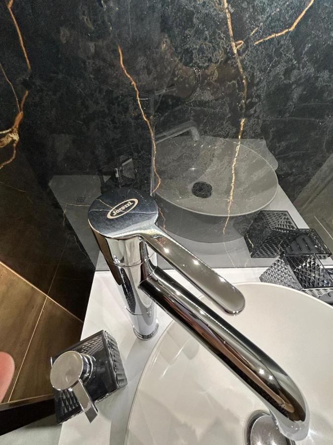 Roma Nostra Luxury B&B ภายนอก รูปภาพ